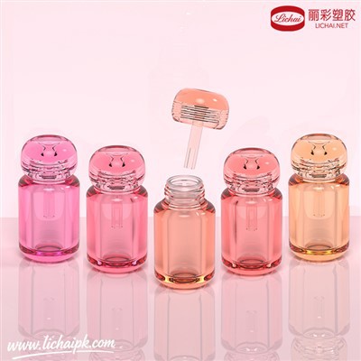 Порожні тюбики блиску для губ із паличкою